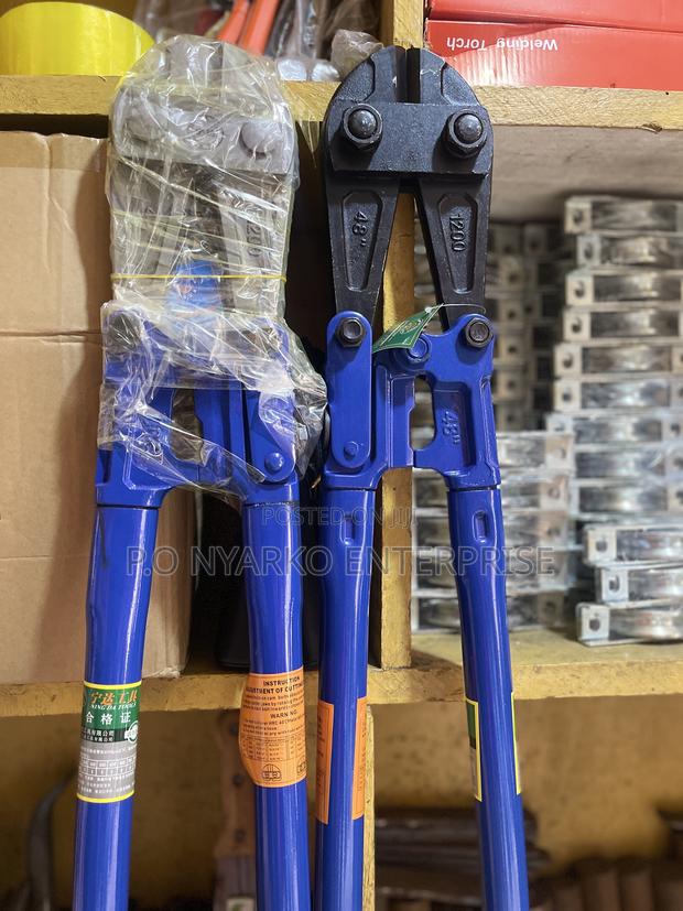 Bolt Cutters · Photo 2
