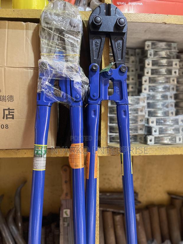 Bolt Cutters · Photo 3