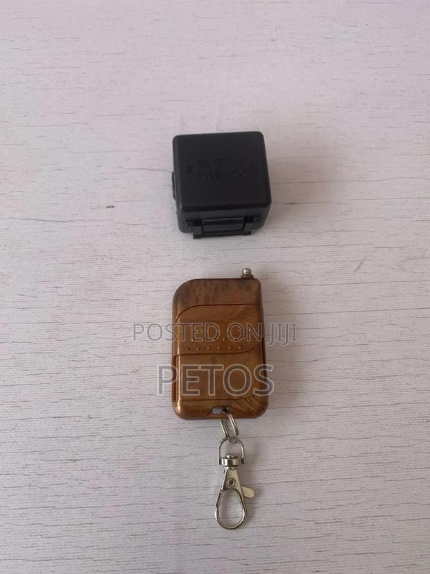 Access Control Remote · Photo 1