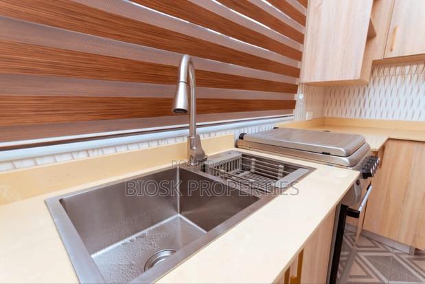 Furnished 3bdrm Duplex in Biosk Properties, Adenta for rent · Photo 3