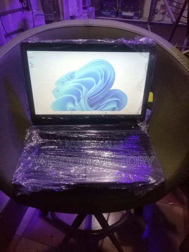 New Laptop Dell Latitude 7400 8GB Intel Core i5 HDD 320GB · Photo 3