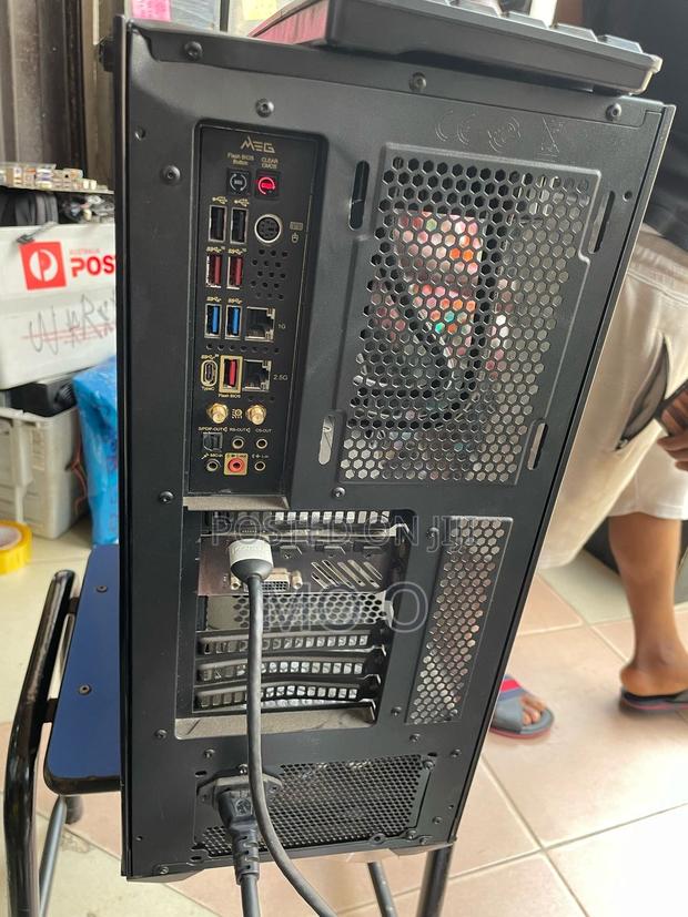 Desktop Computer MSI Aegis RS 11td-203 32GB Intel Core i7 SSD 1T · Photo 1