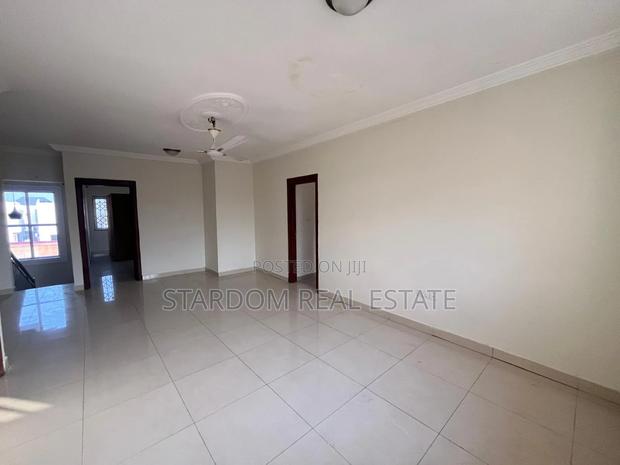 4bdrm Duplex in Adjiriganor for rent · Photo 7