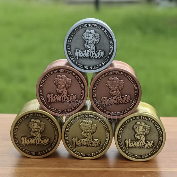 Pocket Size Grinder/Crusher 40mm · Photo 3