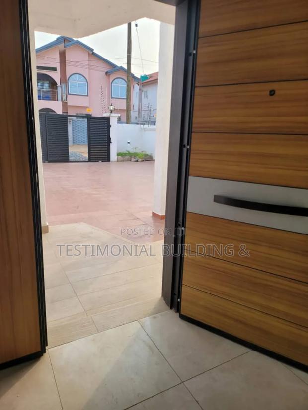 Furnished 4bdrm House in Testimonial Building, East Legon for rent · Photo 2