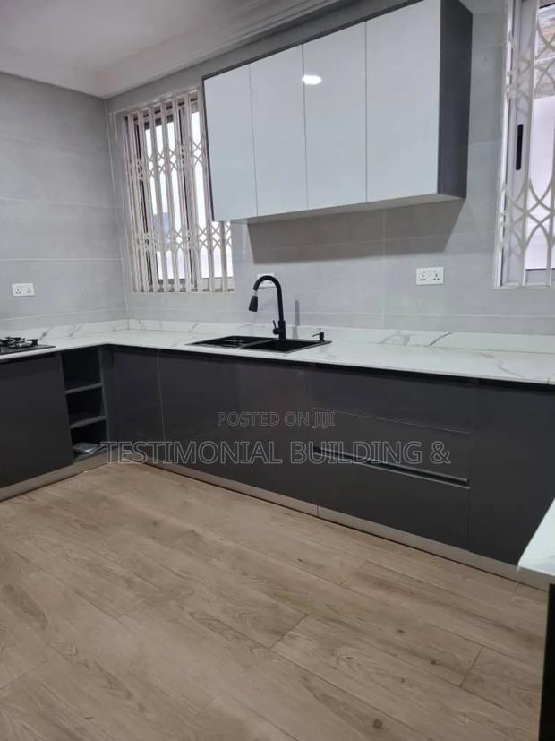 Furnished 4bdrm House in Testimonial Building, East Legon for rent · Photo 8