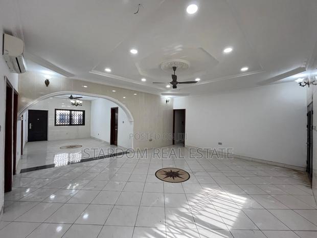 4bdrm House in Adjiriganor for rent · Photo 5