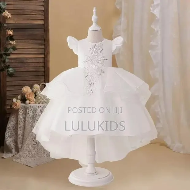 Luxury Dress · Photo 1