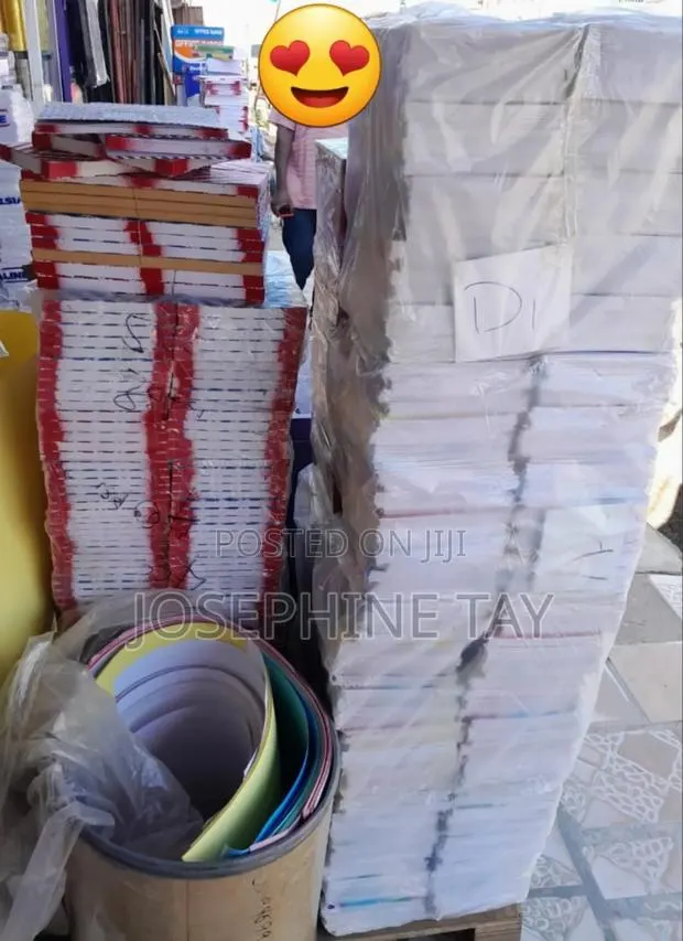 Books and Stationery · Photo 1