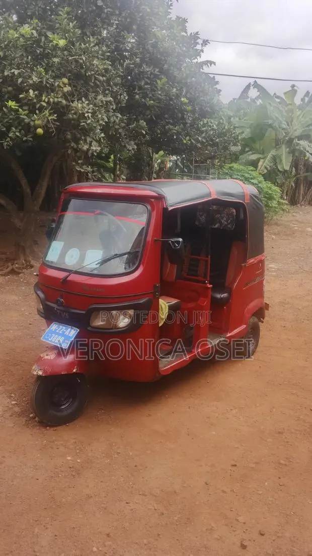 Tricycle 2022 Red · Photo 1