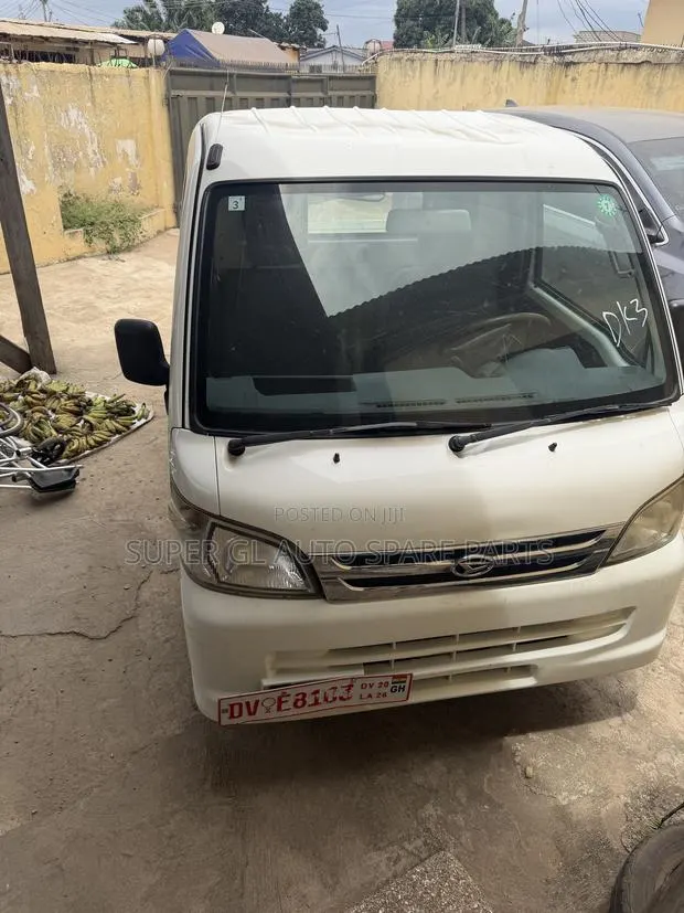 Daihatsu Atrai 2013 White · Photo 1