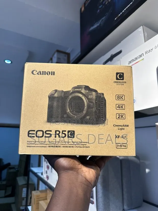 Canon EOS R5 C Mirrorless Cinema Camera · Photo 1