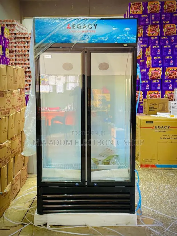 Legacy 600 Litres Showcase Beverage Fridge for Commercial Bar Lounge · Photo 1