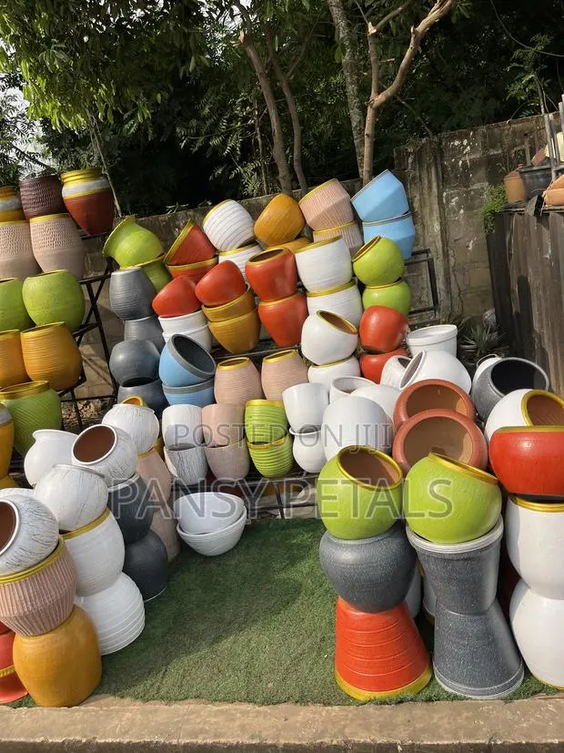 Flower Pots for Sale · Photo 1