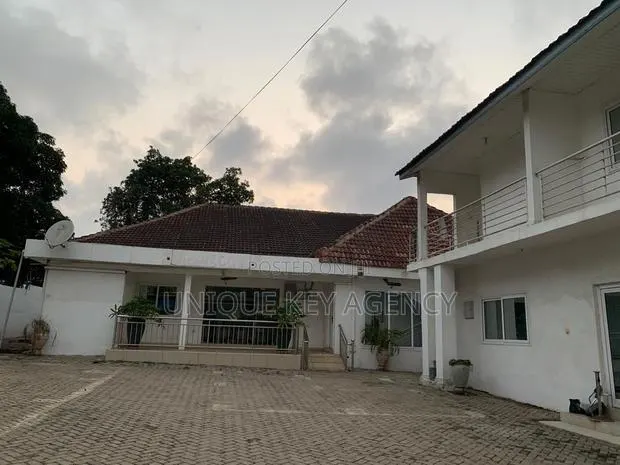 Office Space to Let in Tesano · Photo 1