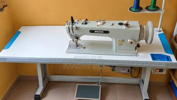 Heavy Duty Walking Foot Flatbed Sewing -Leather Machine · Photo 1