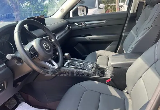 Mazda CX-5 2022 Gray · Photo 1