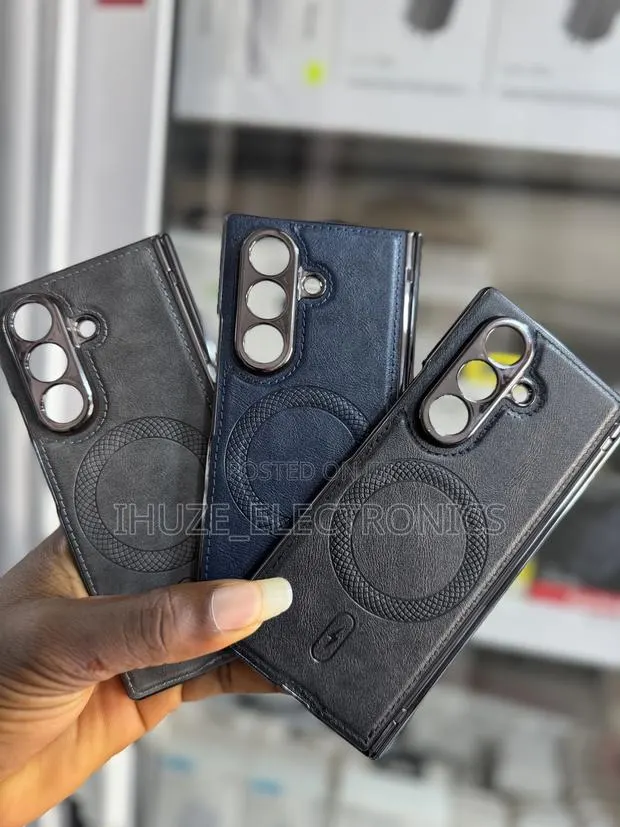 Galaxy Fold7 Premium Magsafe Cover With Card Holder · Photo 1
