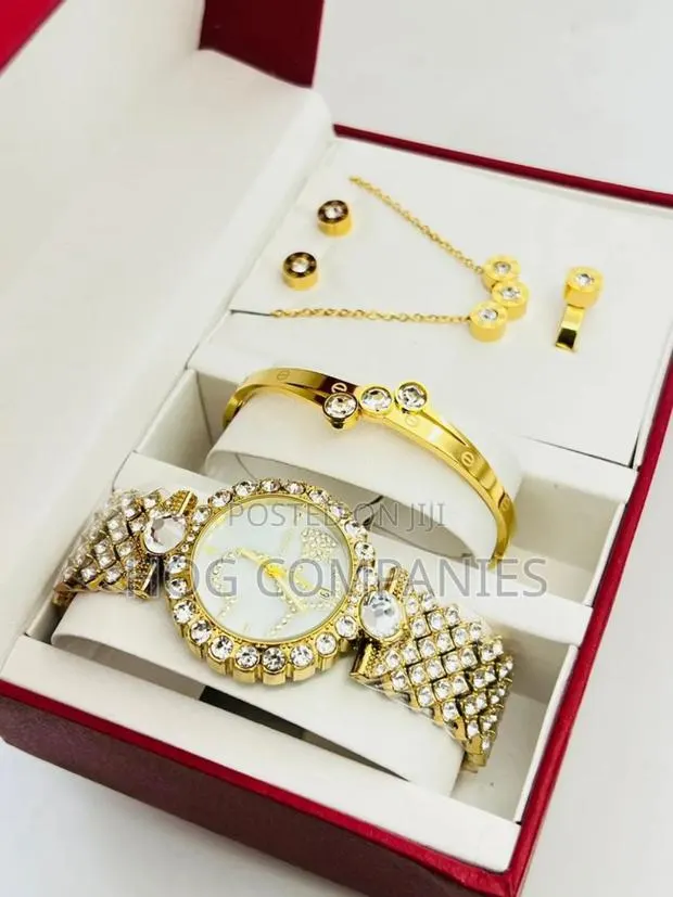 Ladies Watch Bracelet Necklace Valentine Gift Set - Fast Delivery · Photo 1
