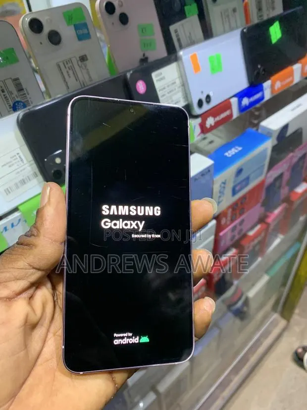 Samsung Galaxy S23 256 GB Pink · Photo 1