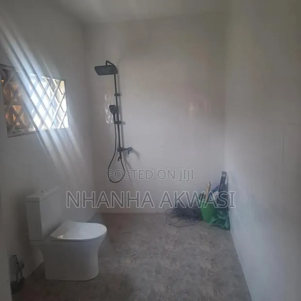 2bdrm Apartment in Nungua Barrier, Tema Metropolitan for rent · Photo 1