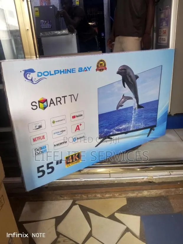 55" Smart Tv - Dolphin Bay Picture Quality · Photo 1