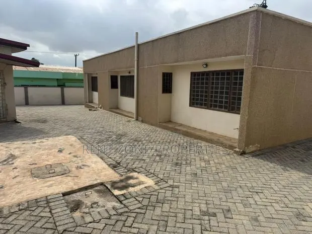 4bdrm House in Achimota for rent · Photo 1