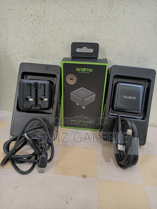 Oraimo 20w Powercube Charger + C-to-C/C-to-Lightning Cable · Photo 2