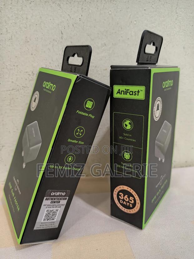 Oraimo 20w Powercube Charger + C-to-C/C-to-Lightning Cable · Photo 3