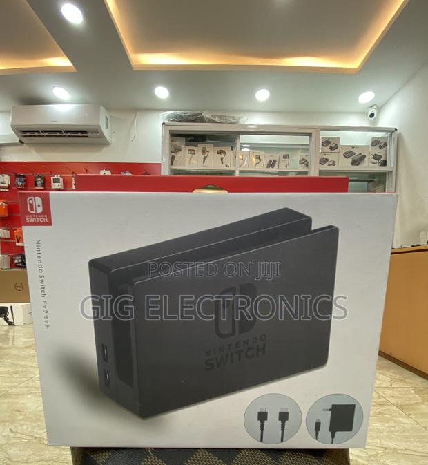 Nintendo Switch Dock Set · Photo 1