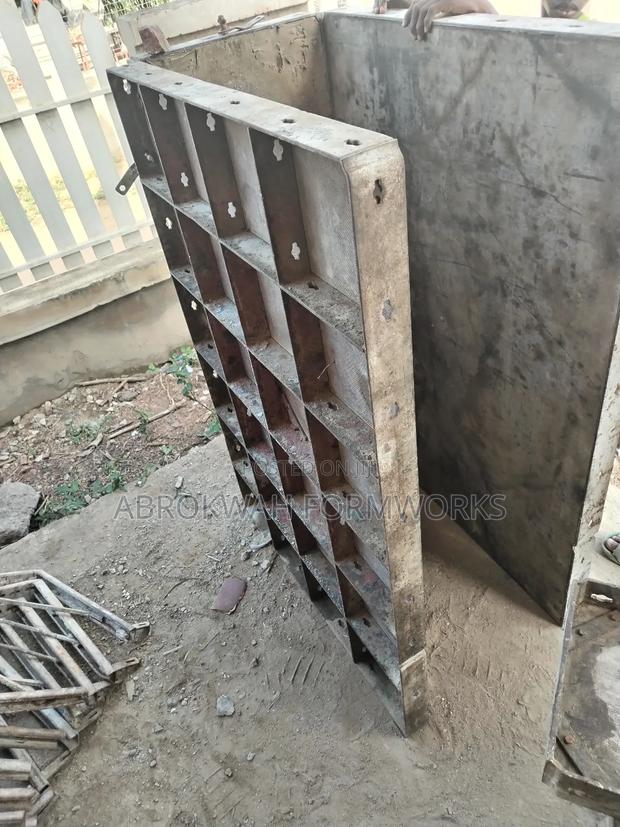 Retaining Wall Formwork /Formworks/ · Photo 5