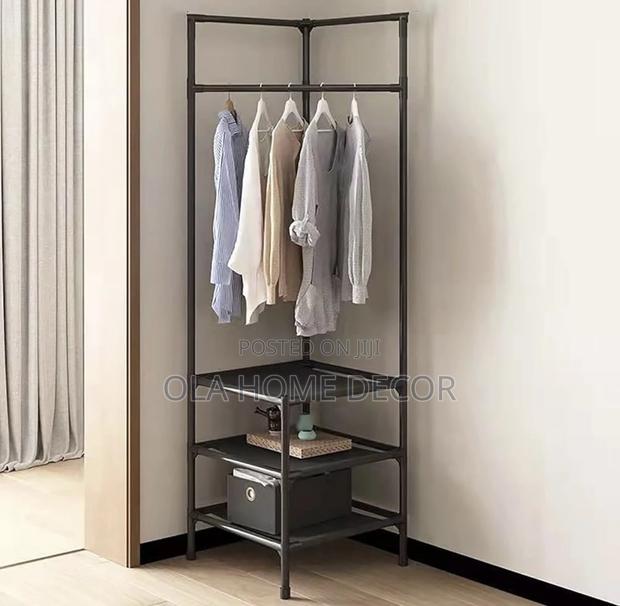 Corner Coat Rack · Photo 1