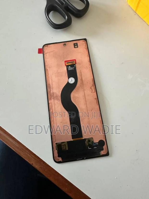 Galaxy Z Fold 5 Outer Screen · Photo 2