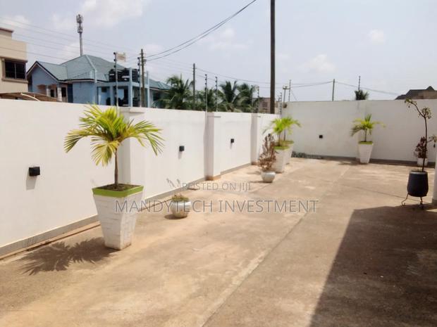 4bdrm Villa in Lake Side Estate for sale · Photo 4