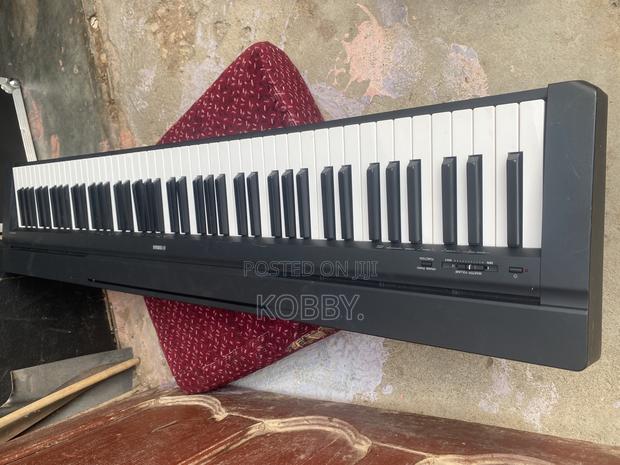 Yamaha P35 Digital Piano · Photo 2