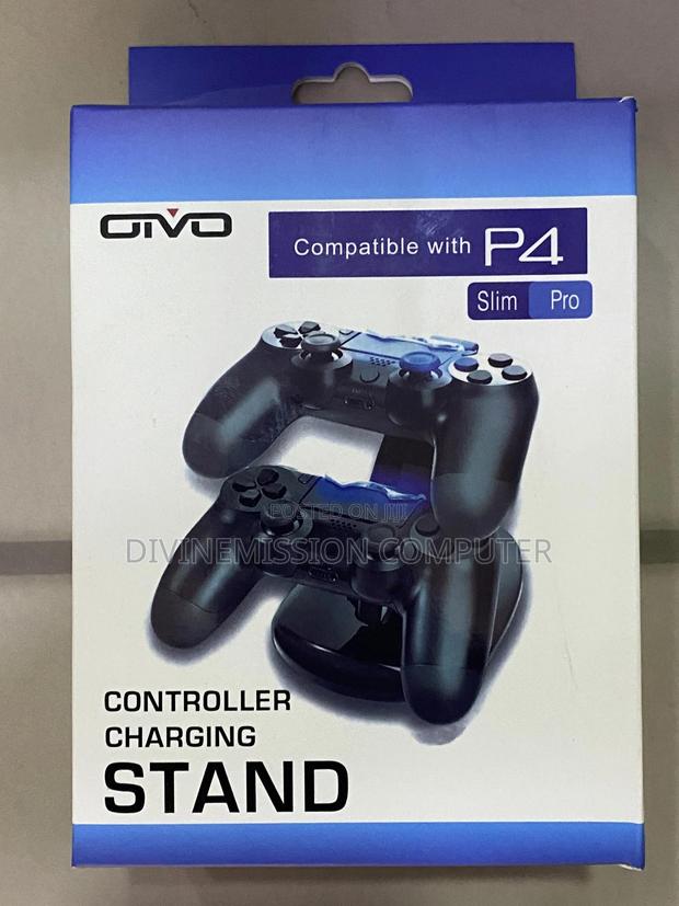 Controller Charging Stand for PS4 Controllers · Photo 6