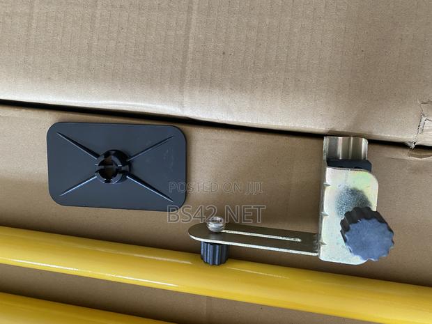 Laser Mount Holder · Photo 2