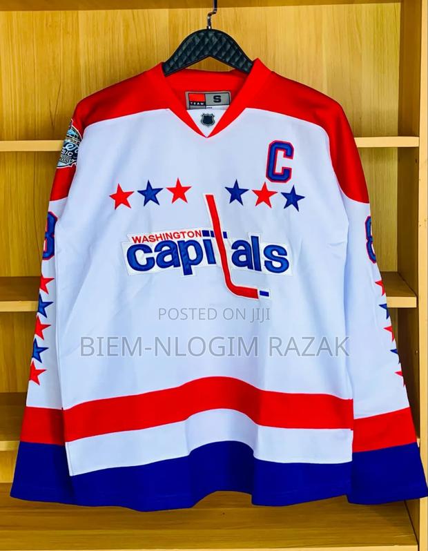Original NFL Sweatshirt Available in Stock · Photo 5