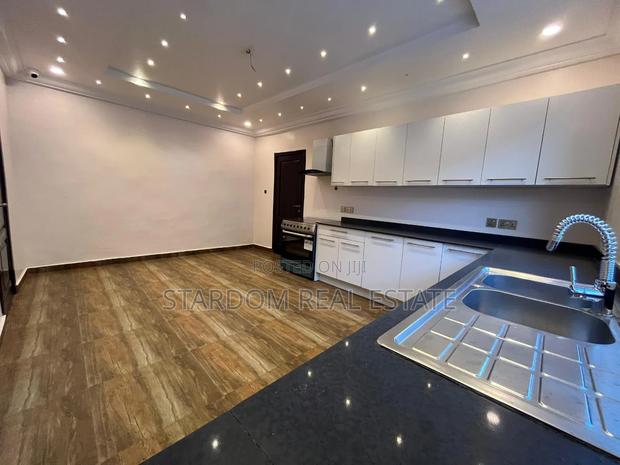 4bdrm Duplex in Adjiriganor for rent · Photo 2