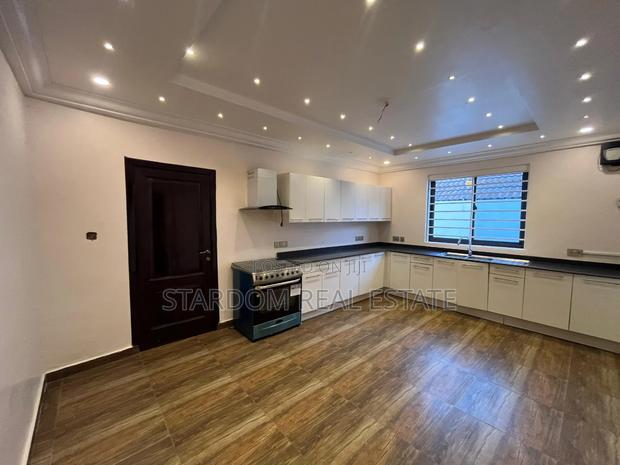 4bdrm Duplex in Adjiriganor for rent · Photo 4
