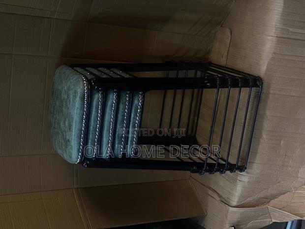 Metal Chair · Photo 2