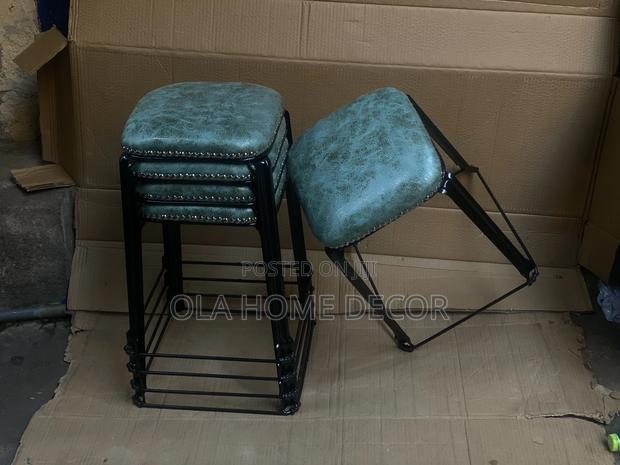 Metal Chair · Photo 1