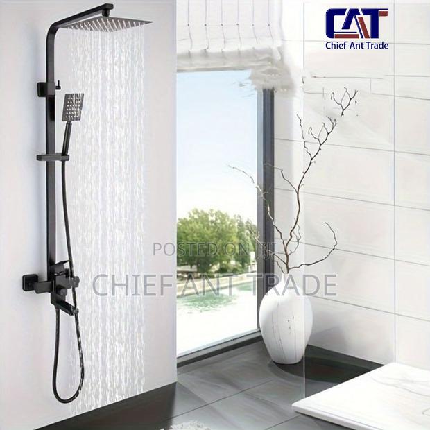 Black Hot and Cold Shower · Photo 1