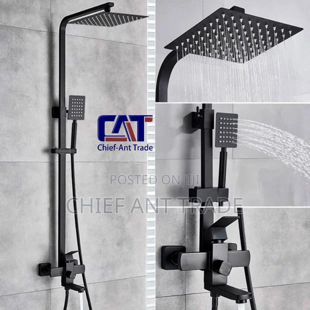 Black Hot and Cold Shower · Photo 2