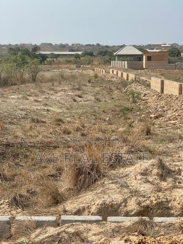 Cool Deals on Titled Lands · Photo 3