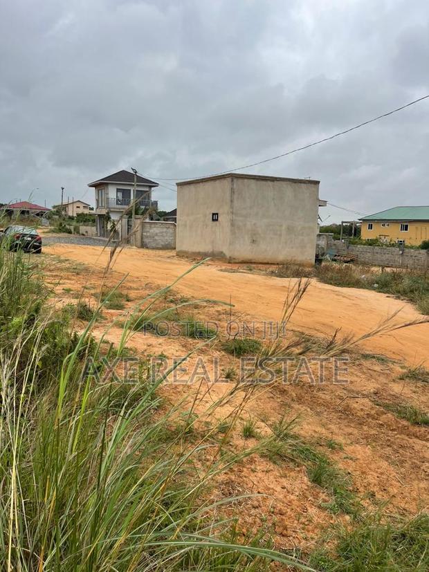 -Own a Full Plot in Our Exclusive Residence. · Photo 2