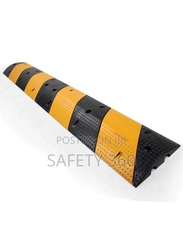 Speed Bump · Photo 3
