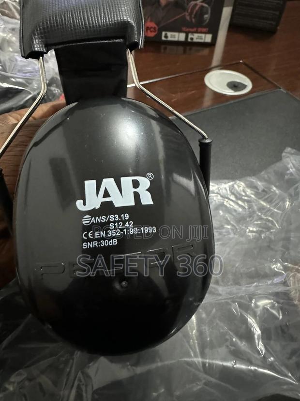 Jar Earmuffs · Photo 2