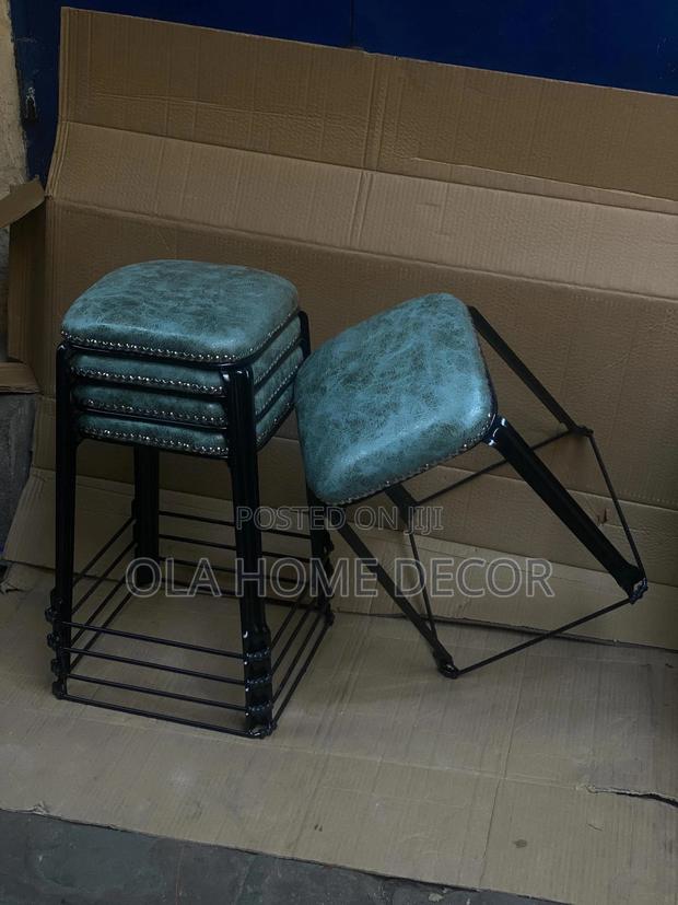 Metal Chair · Photo 6