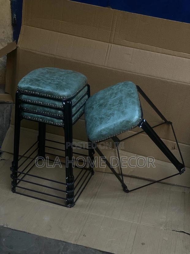 Metal Chair · Photo 4